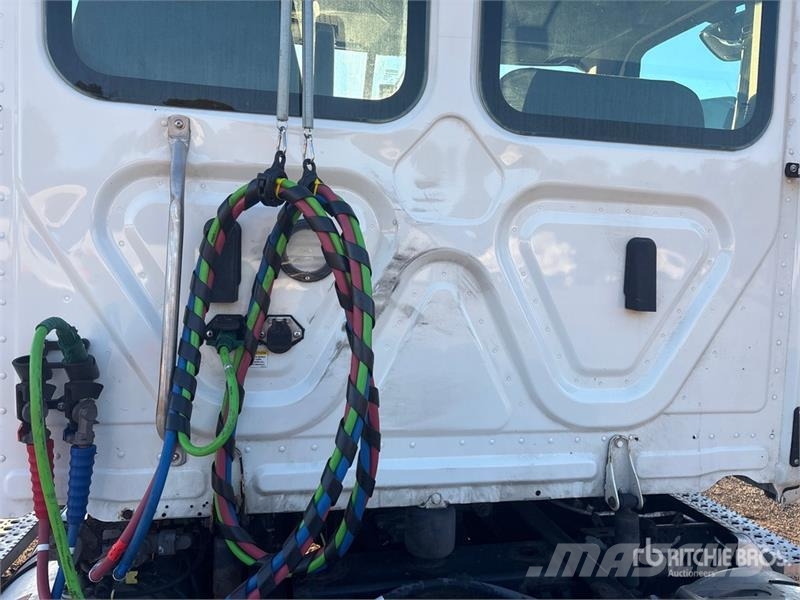 Freightliner Cascadia 125 Cabezas tractoras
