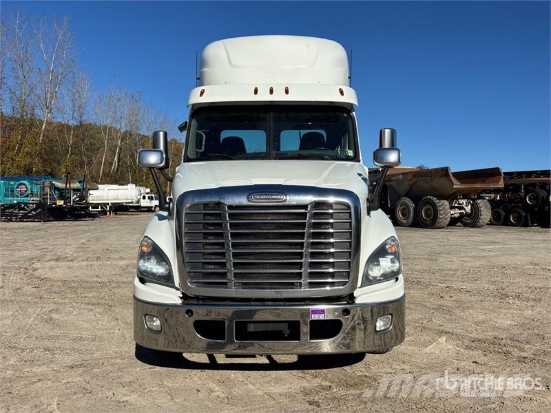 Freightliner Cascadia 125 Cavalos mecânicos