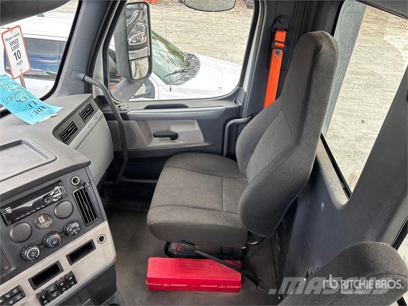Freightliner Cascadia 126 Влекачи