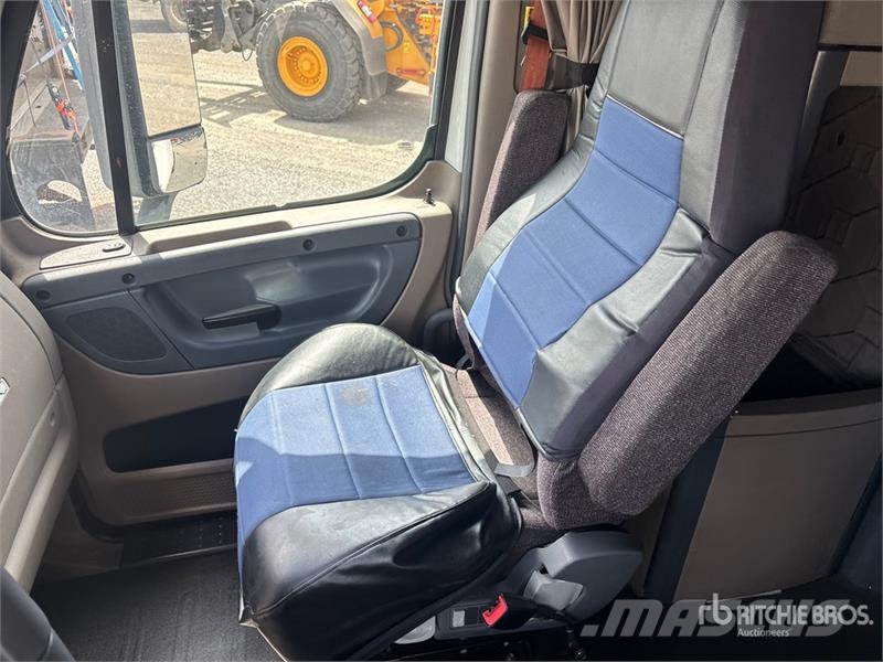 Freightliner Cascadia 113 Tracteur routier