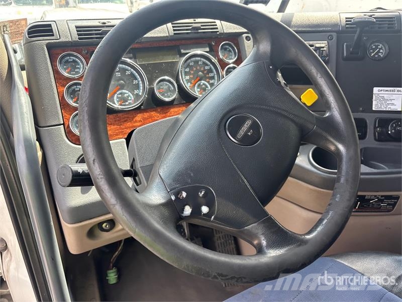 Freightliner Cascadia 113 Tracteur routier