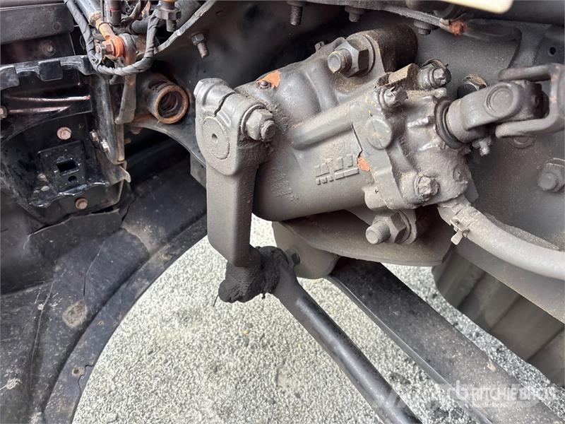 Freightliner Cascadia 126 6x4 T/A Sleeper Truck Tractor Sattelzugmaschinen
