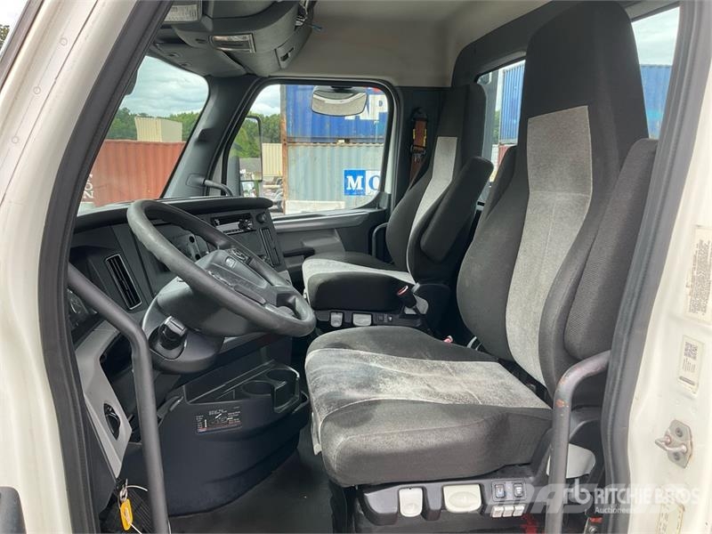 Freightliner Cascadia 116 Vilcēji