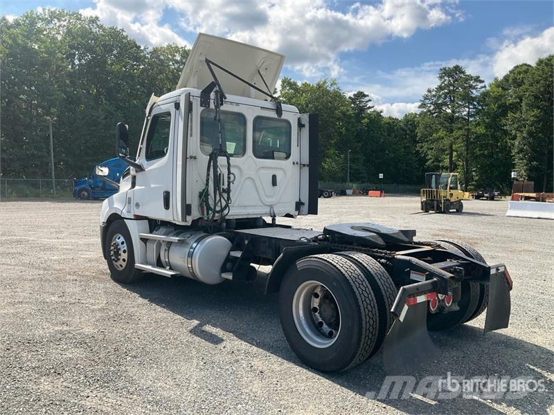 Freightliner Cascadia 126 Prime Movers