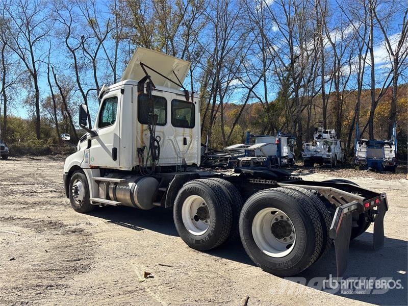 Freightliner Cascadia 126 Cabezas tractoras