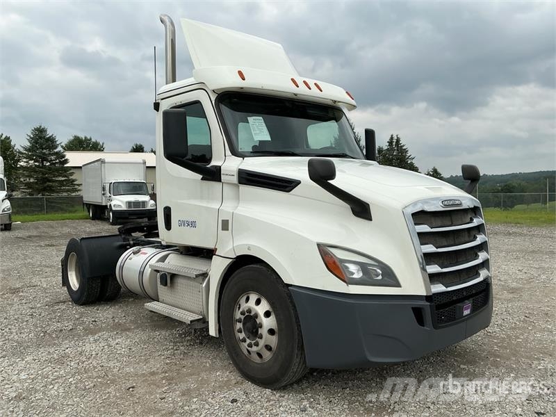 Freightliner Cascadia 126 وحدات الجر