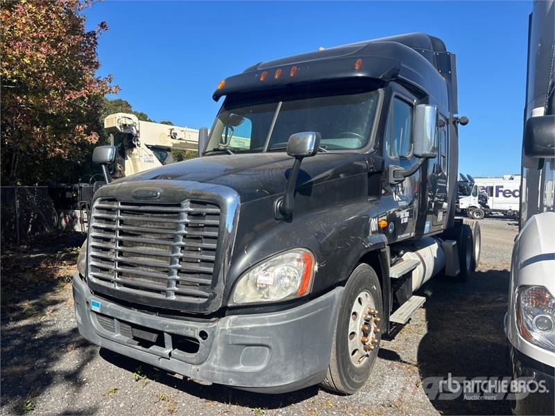 Freightliner Cascadia 125 Trekkers