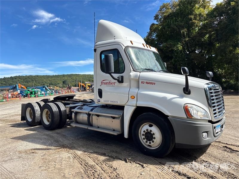 Freightliner Cascadia 125 Tractor Units