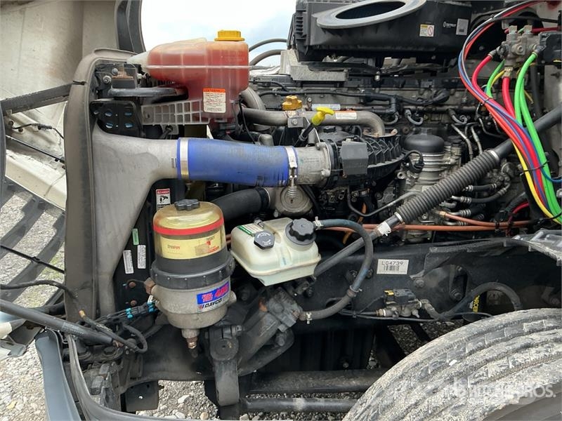 Freightliner Cascadia 126 وحدات الجر