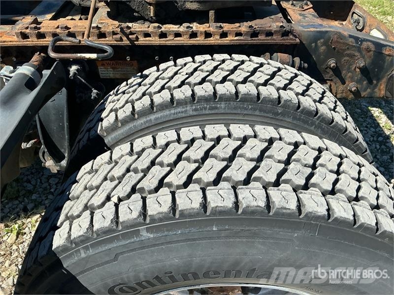 Freightliner Cascadia 126 Седельные тягачи