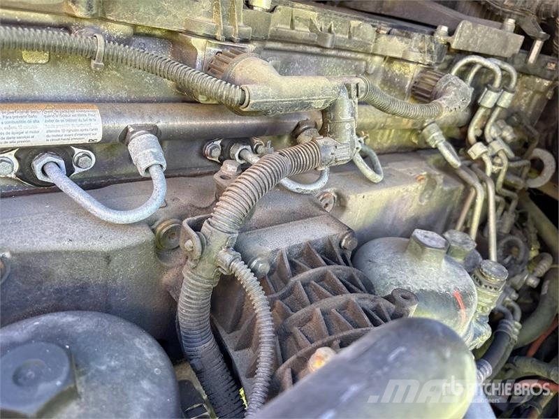 Freightliner Cascadia 6x4 T/A Sleeper Truck Tractor (Inoperable Cabezas tractoras