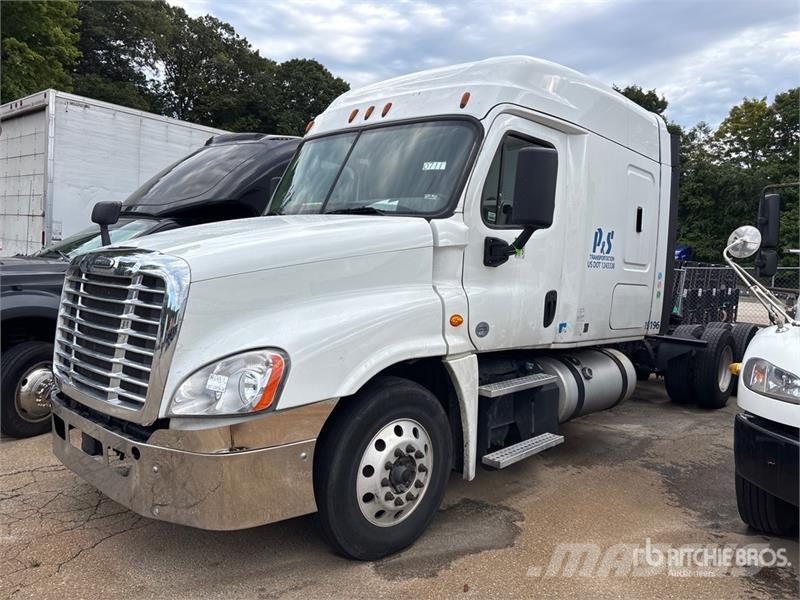 Freightliner Cascadia 125 Naudoti vilkikai