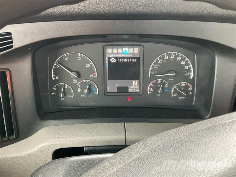 Freightliner Cascadia 126 Prime Movers