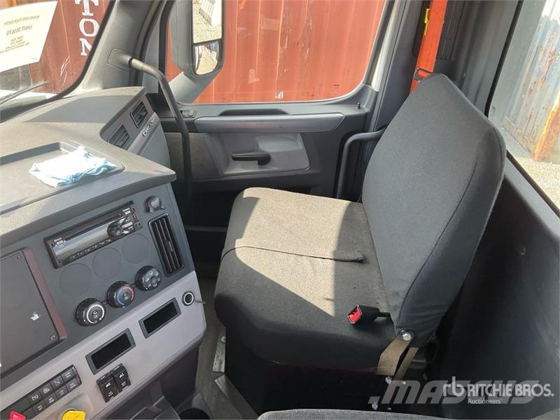 Freightliner Cascadia 126 Prime Movers