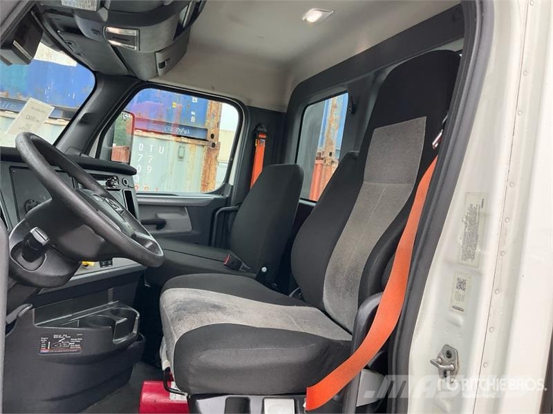 Freightliner Cascadia 126 Prime Movers