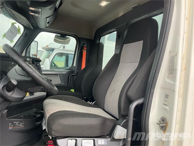 Freightliner Cascadia 126 Prime Movers