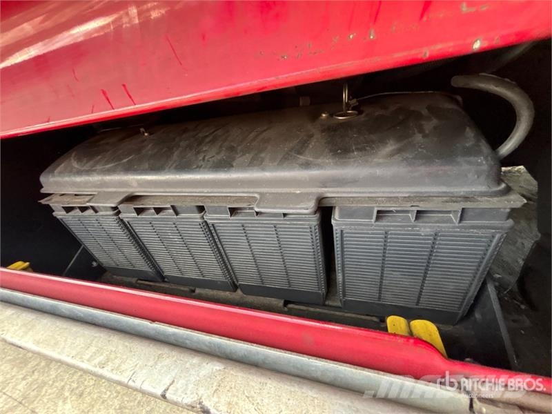 Freightliner Cascadia 126 6x4 T/A Sleeper Truck Tractor Tracteur routier