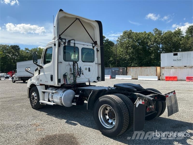 Freightliner Cascadia 126 Prime Movers