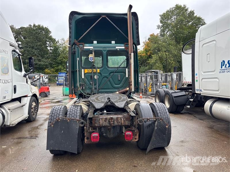 Freightliner Cascadia 113 Trekkvogner
