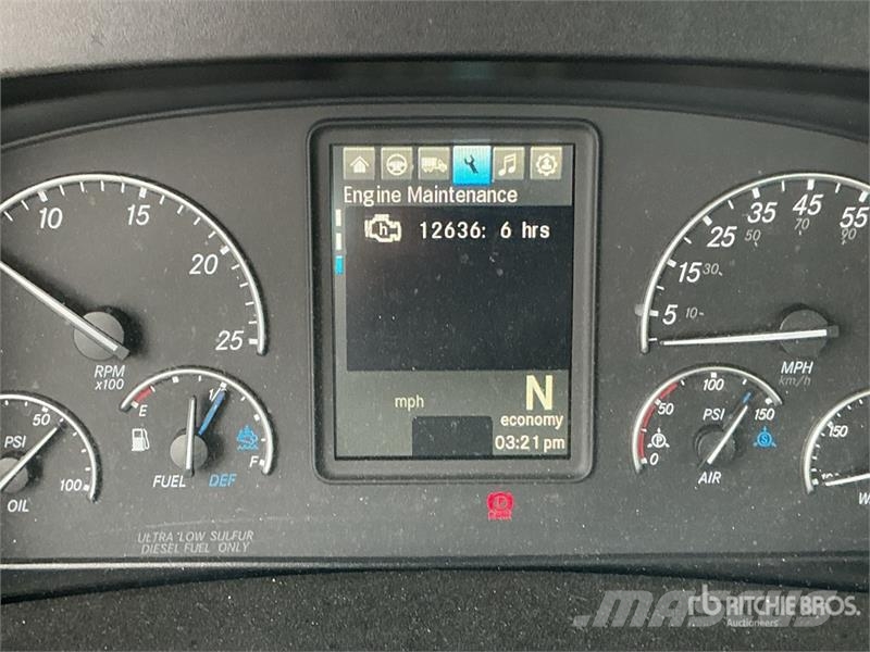 Freightliner Cascadia 126 وحدات الجر