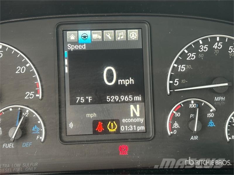 Freightliner Cascadia 126 Prime Movers