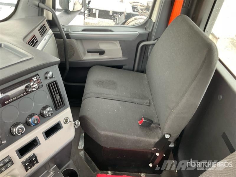 Freightliner Cascadia 126 Prime Movers