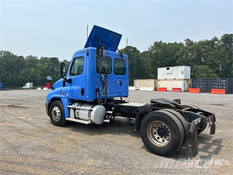 Freightliner Cascadia 125 Vetopöytäautot