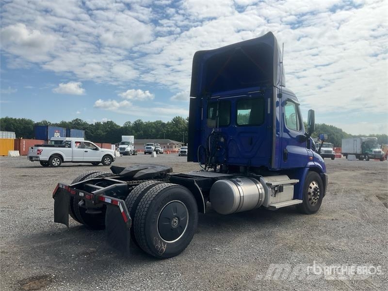 Freightliner Cascadia 113 Vlačilci