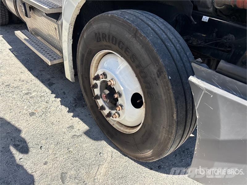Freightliner Cascadia 126 Cabezas tractoras