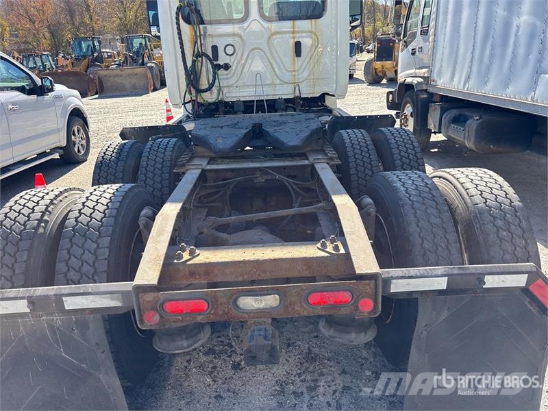 Freightliner Cascadia 126 Cabezas tractoras