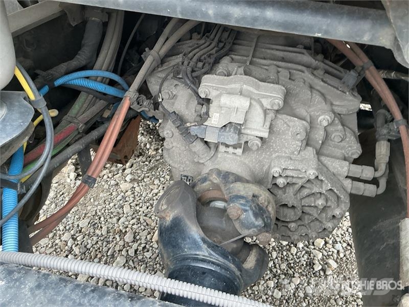 Freightliner Cascadia 126 وحدات الجر