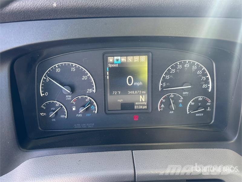 Freightliner Cascadia 116 Trekkers
