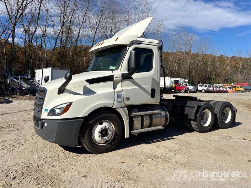 Freightliner Cascadia 126 Cabezas tractoras