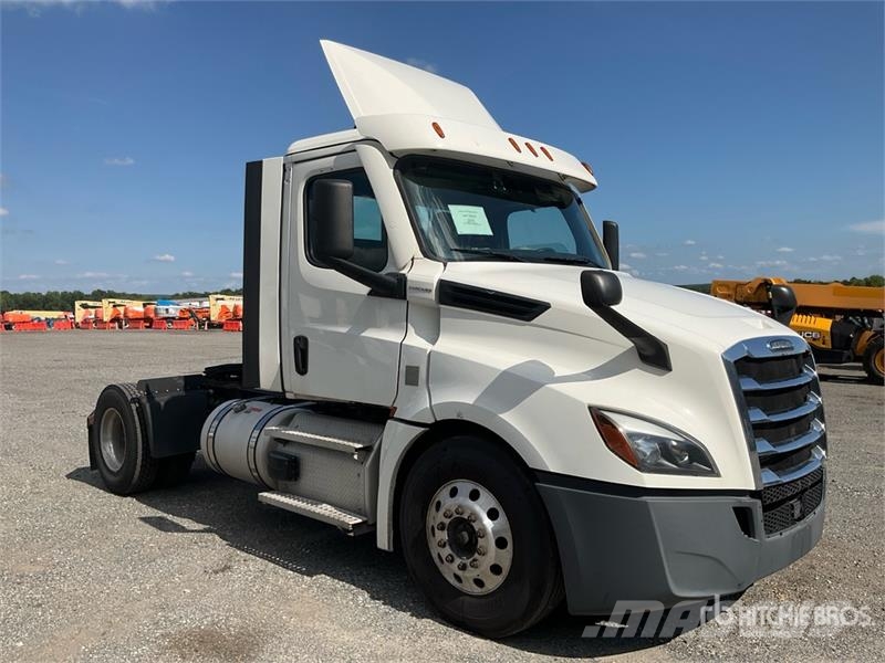 Freightliner Cascadia 126 Prime Movers