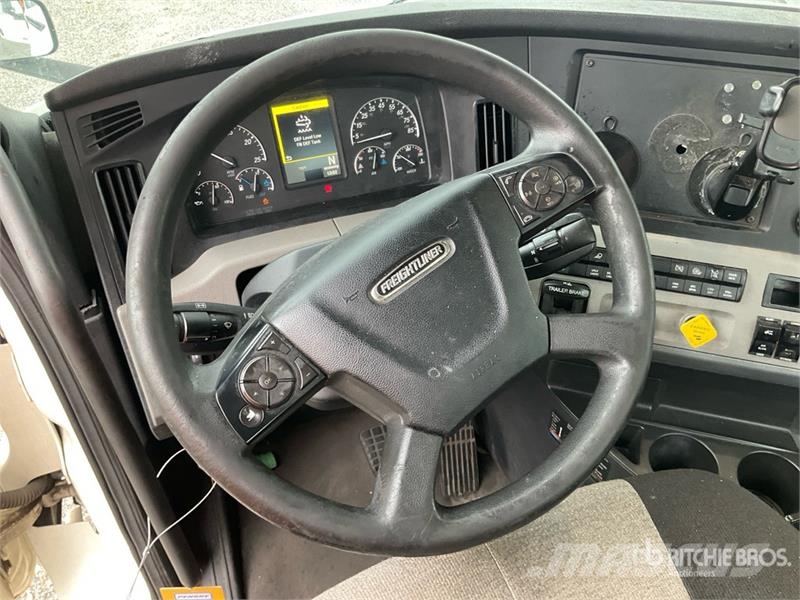 Freightliner Cascadia 126 Prime Movers