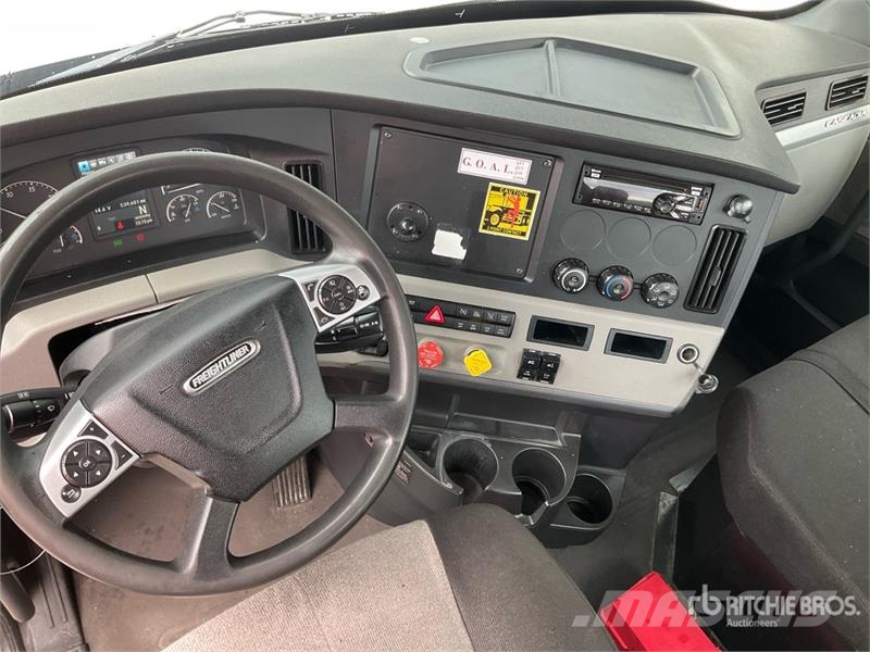 Freightliner Cascadia 126 Prime Movers
