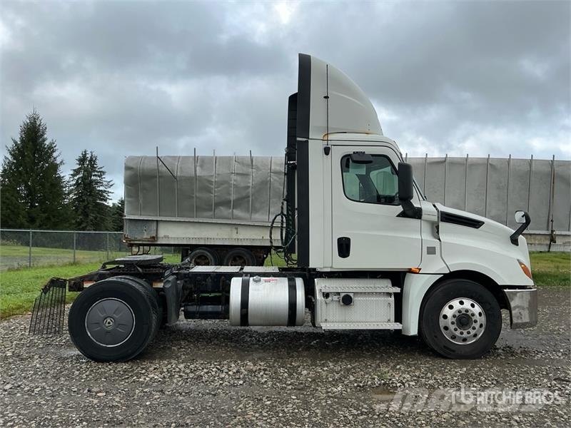 Freightliner Cascadia 126 Prime Movers