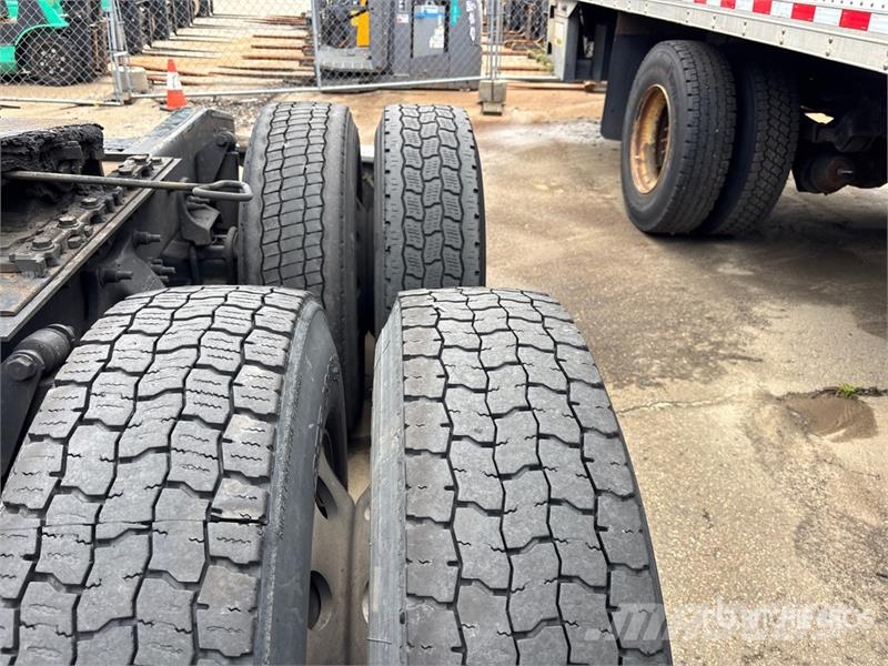 Freightliner Cascadia 125 Naudoti vilkikai