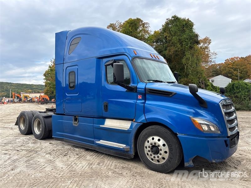 Freightliner Cascadia 126 6x4 T/A Sleeper Truck Tractor Tractores (camiões)