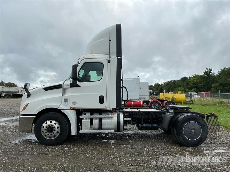 Freightliner Cascadia 126 Prime Movers