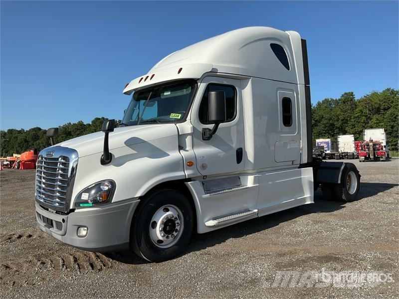 Freightliner Cascadia 125 Truck Tractor Units