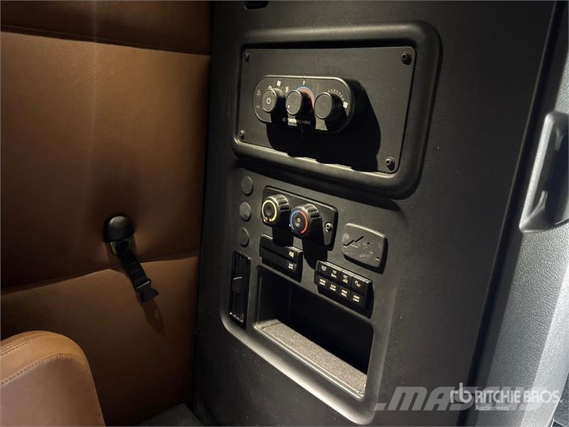 Freightliner Cascadia 126 6x4 T/A Sleeper Truck Tractor Tracteur routier