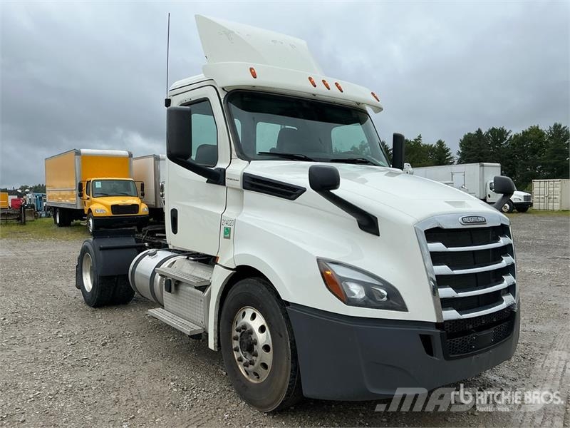 Freightliner Cascadia 126 Vetopöytäautot