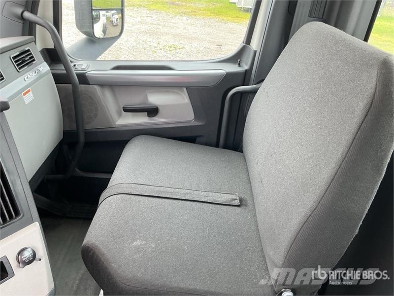 Freightliner Cascadia 126 وحدات الجر