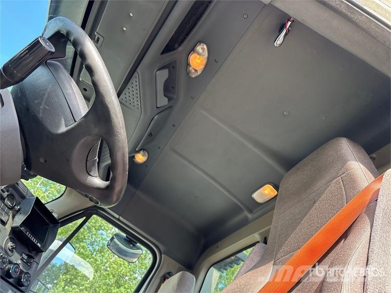 Freightliner Cascadia 113 Vlačilci