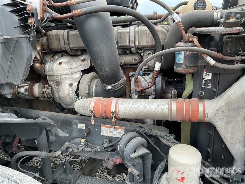 Freightliner Cascadia 126 وحدات الجر