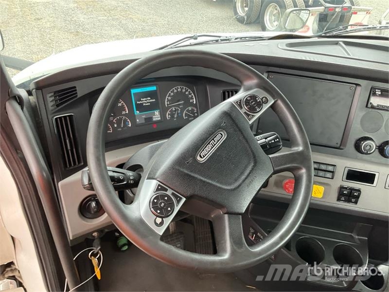 Freightliner Cascadia 126 Prime Movers