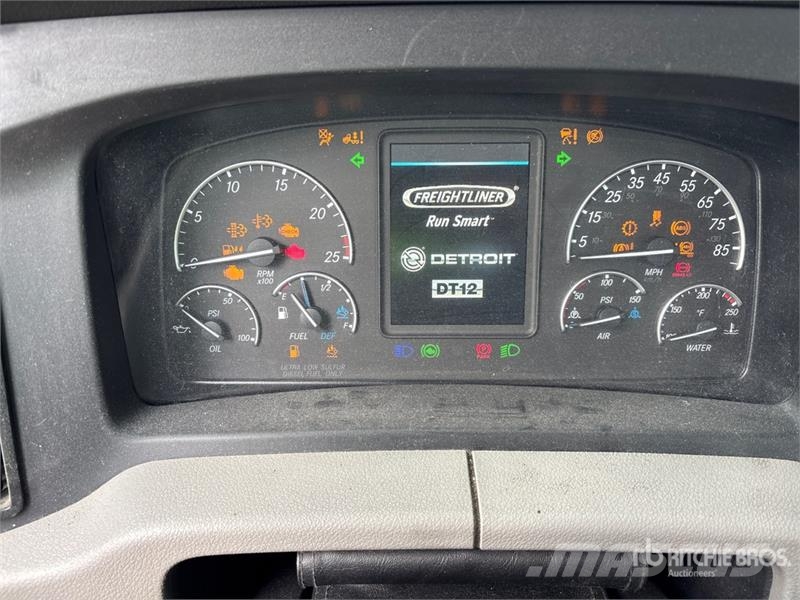Freightliner Cascadia 126 Tractor Units