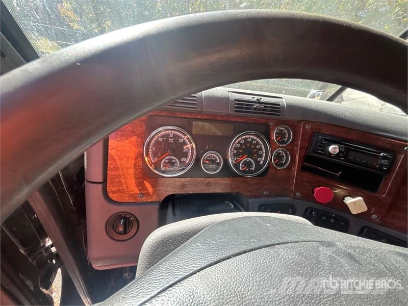 Freightliner Cascadia 125 Trekkers