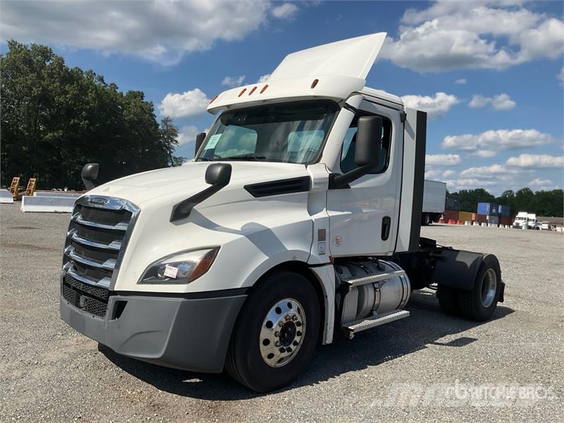 Freightliner Cascadia 126 Prime Movers